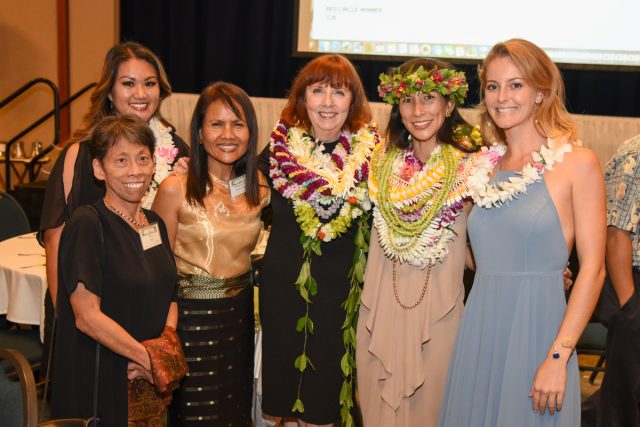 UH Manoa nursing students and administrators