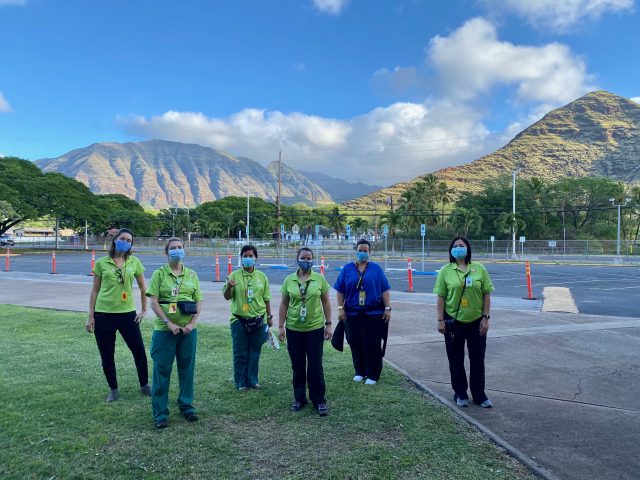 Hawaii keiki nurses at vaccination site