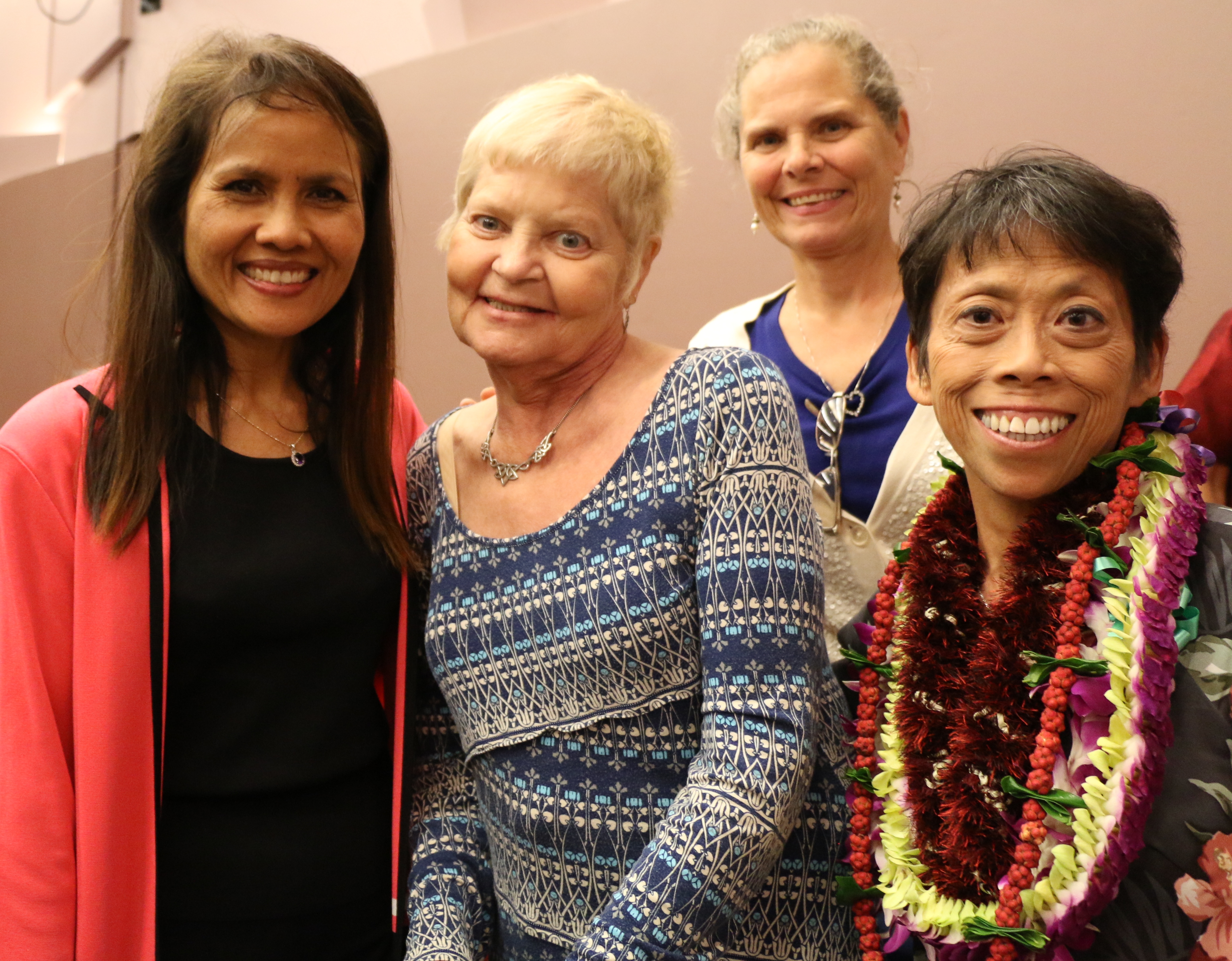 Dr. Alice M. Tse smiles for group photo 