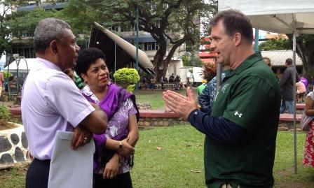 Gary Glauberman speaks in Papua New Guinea